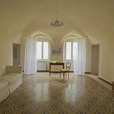 Casa Borgo Marina דירה *